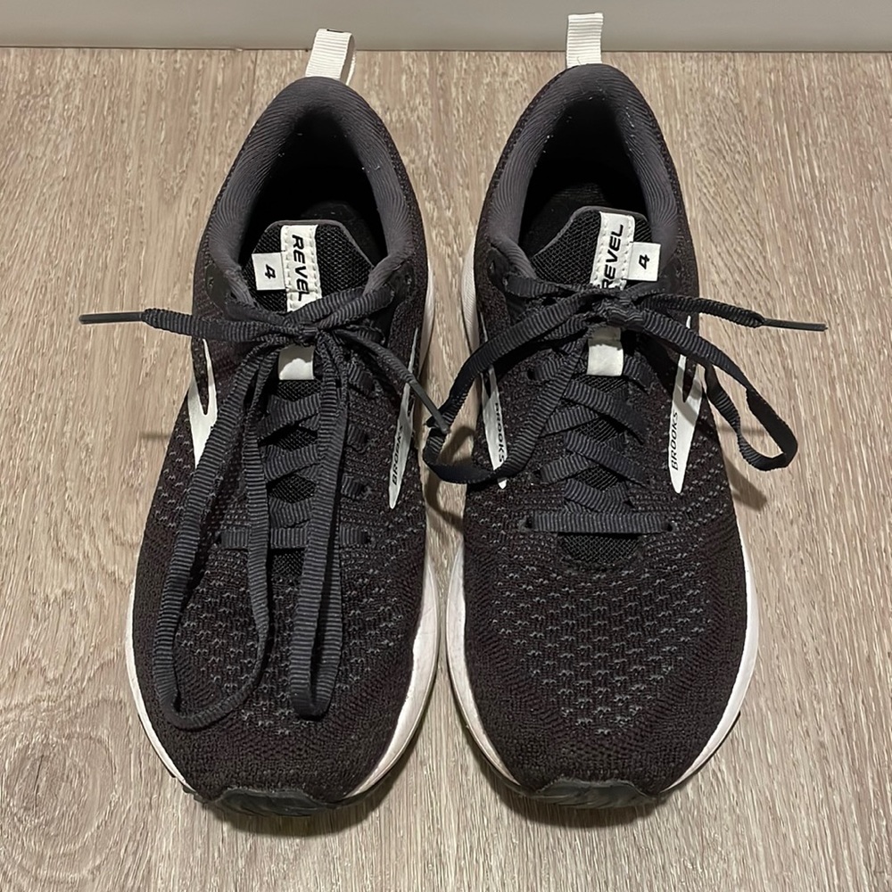 Revel 4 Brooks Running Shoe